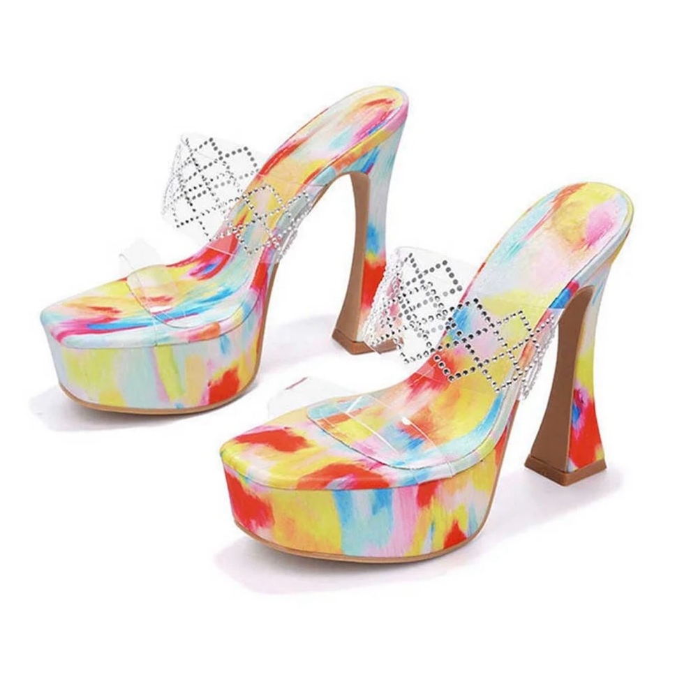 Colorful Women's Platform Heels cape Robbin new in box size 7